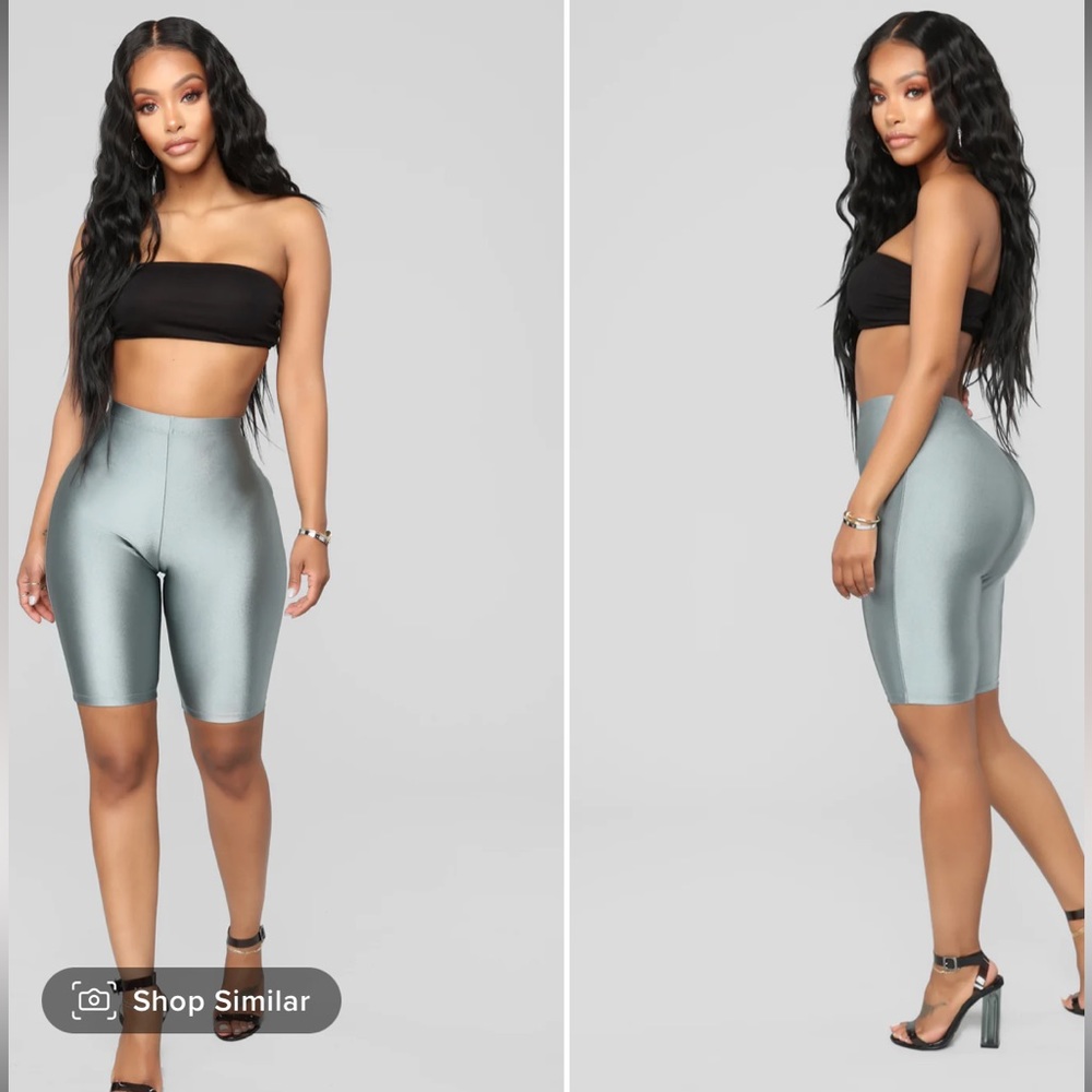 Curves For Days Biker Shorts -Silver